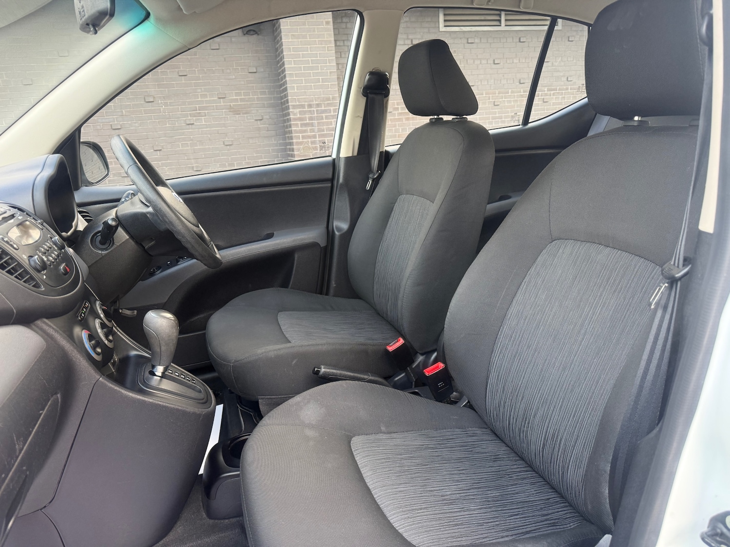 Used Hyundai i10 2013 for sale - 77819977: Photo 35