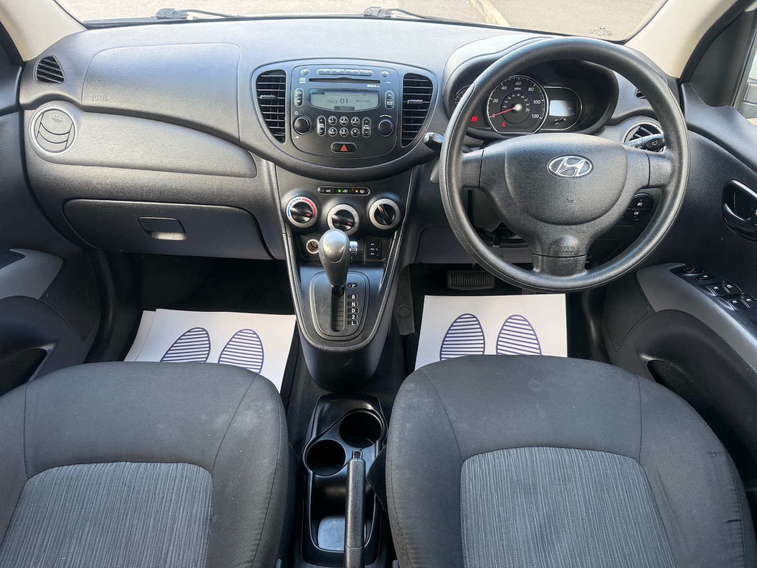 Used Hyundai i10 2013 for sale - 77819977: Photo 9