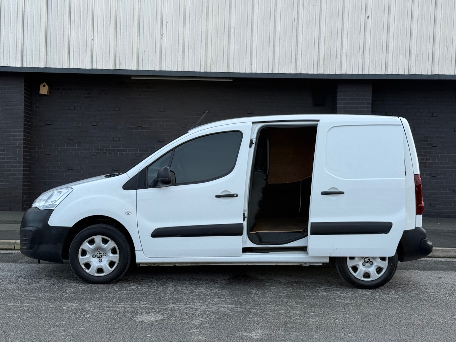 Used Peugeot Partner 2018 for sale - 77735883: Photo 7