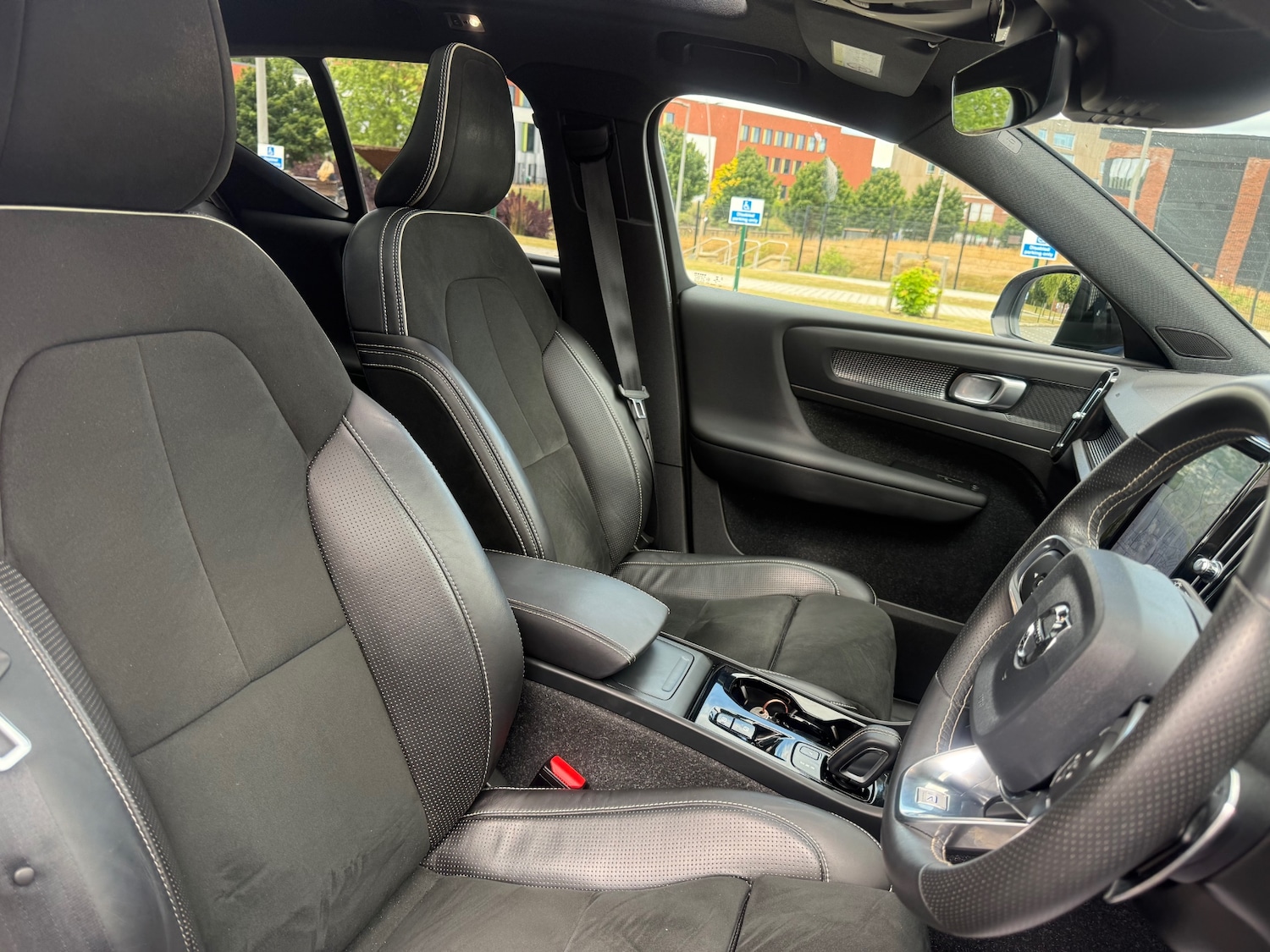 Used Volvo XC40 2020 for sale - 77716476: Photo 37