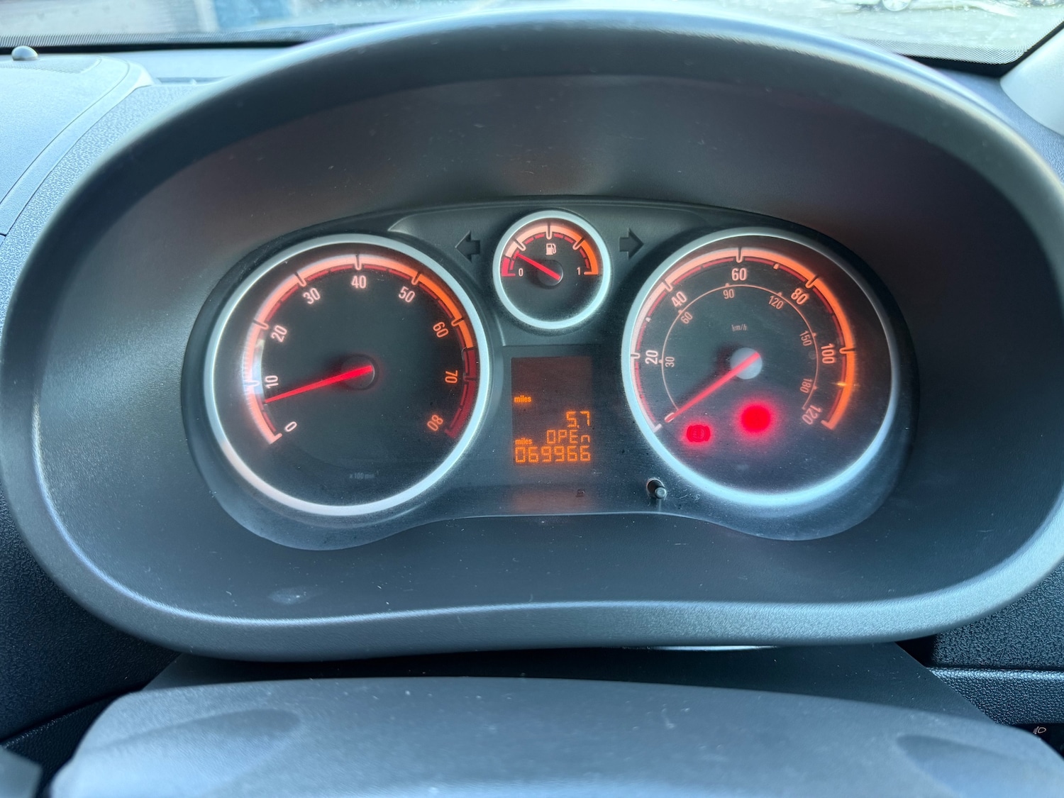 Used Vauxhall Corsa 2013 for sale - 76986724: Photo 10