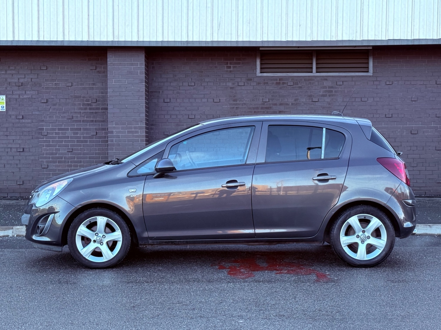 Used Vauxhall Corsa 2013 for sale - 76986724: Photo 8