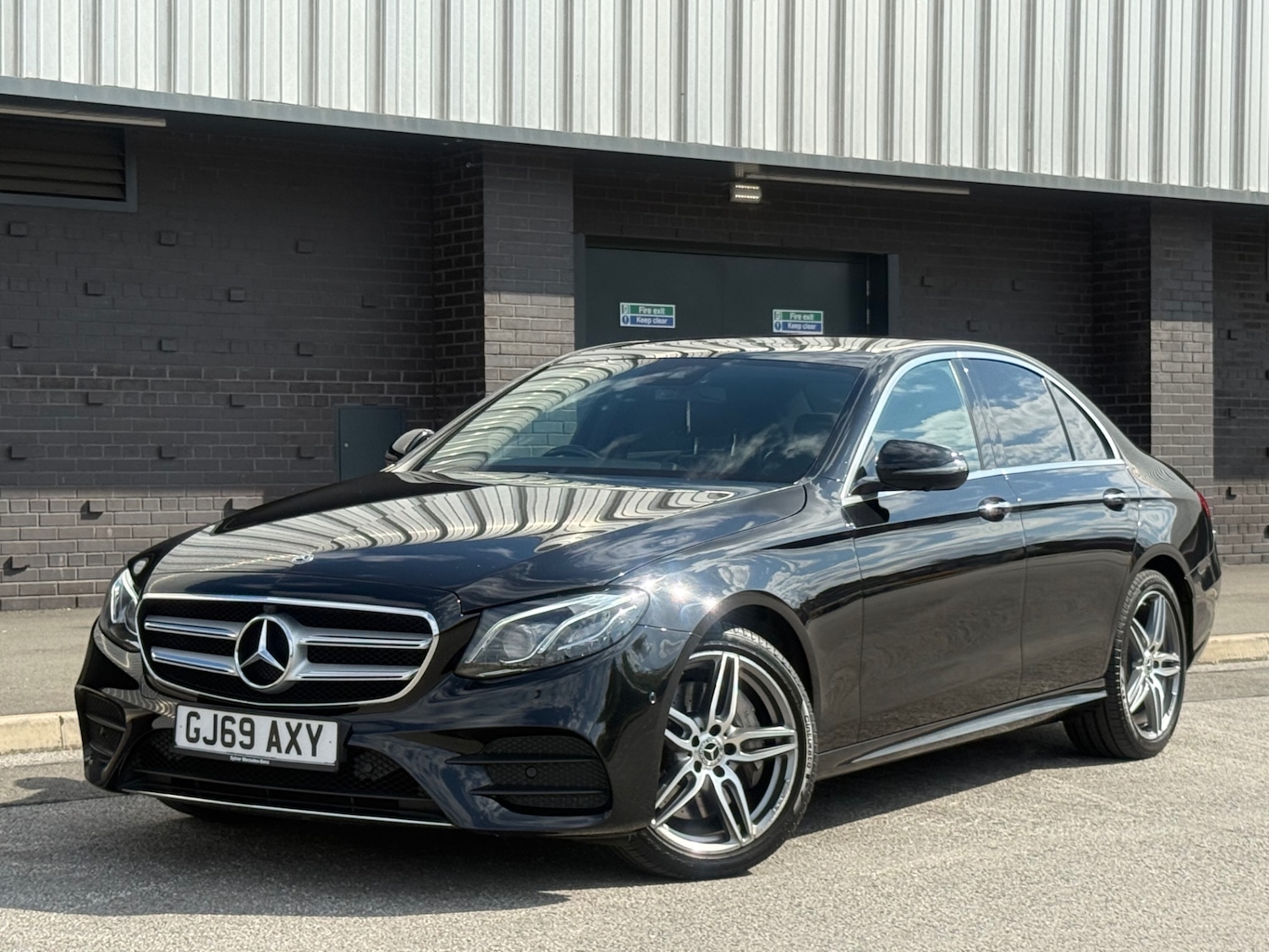 Used Mercedes-Benz E Class 2019 for sale - 76293324: Photo 35