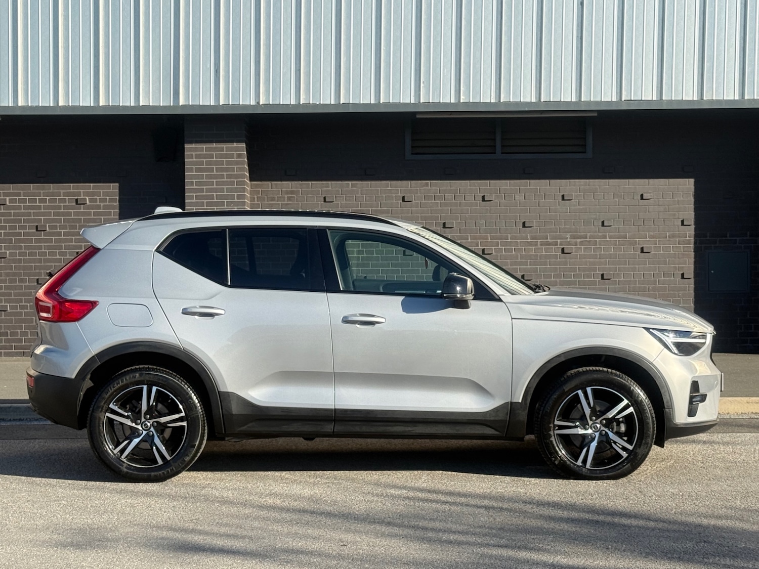 Used Volvo XC40 2023 for sale - 76848564: Photo 8