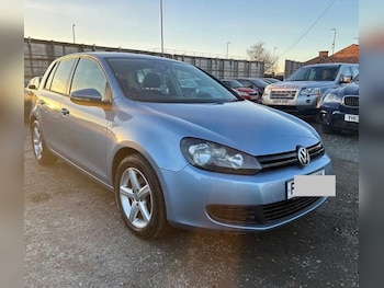 Used Volkswagen Golf 2010 for sale - 77691252: Photo