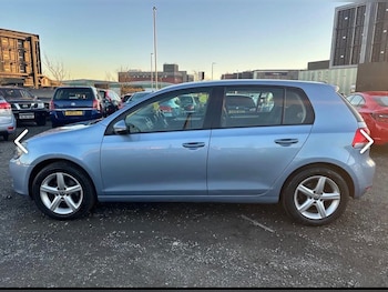 Used Volkswagen Golf 2010 for sale - 77691252: Photo