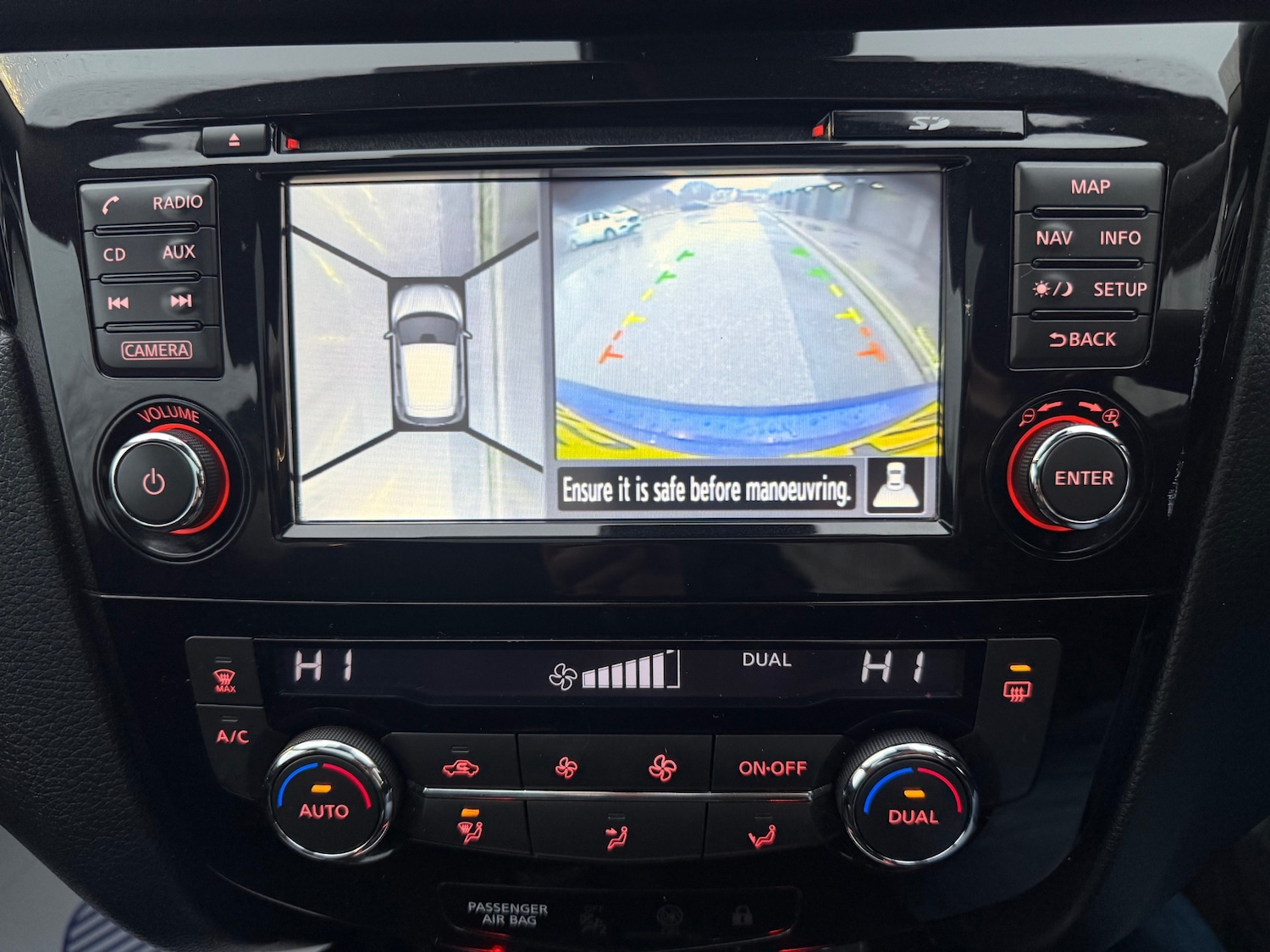 Used Nissan Qashqai 2015 for sale - 77240521: Photo 11