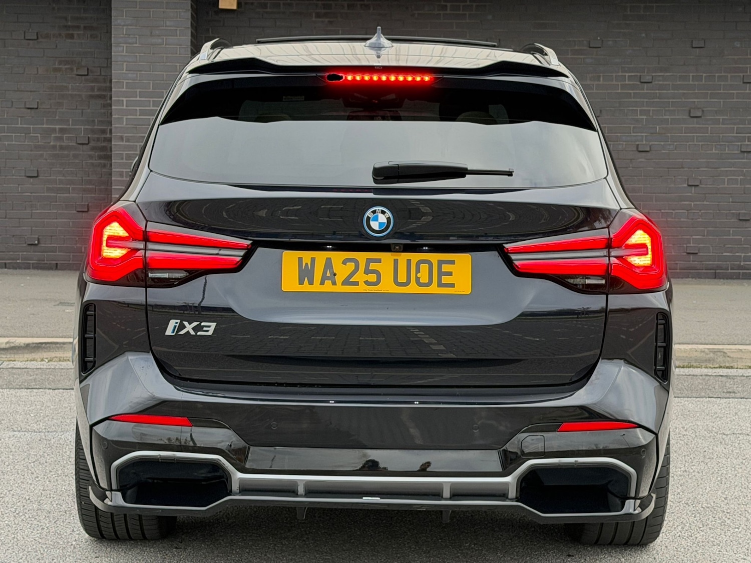 Used BMW iX3 2025 for sale - 76916263: Photo 2