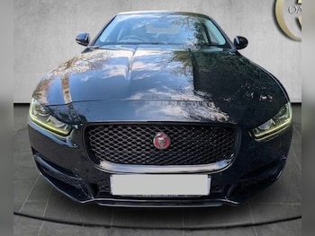 Used Jaguar XE 2017 for sale - 77791506: Photo