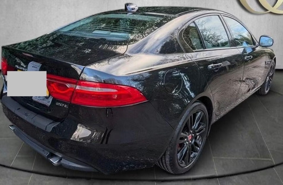 Used Jaguar XE 2017 for sale - 77791506: Photo 4