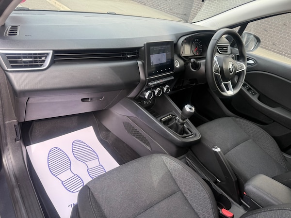 Used Renault Clio 2021 for sale - 76237406: Photo 17