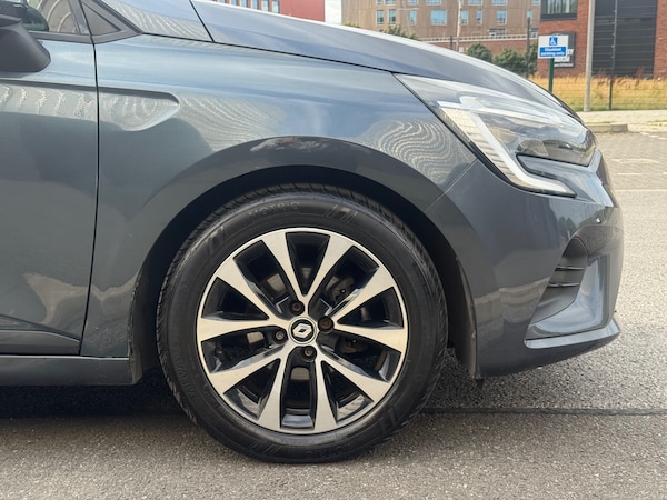 Used Renault Clio 2021 for sale - 76237406: Photo 22
