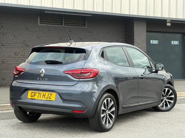 Used Renault Clio 2021 for sale - 76237406: Photo 6