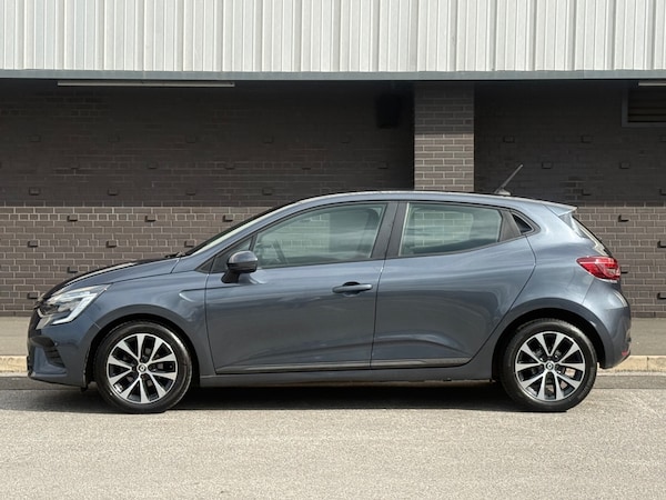 Used Renault Clio 2021 for sale - 76237406: Photo 8