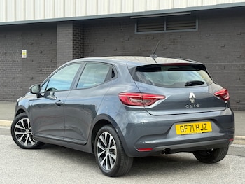 Used Renault Clio 2021 for sale - 75938952: Photo