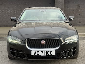 Used Jaguar XE 2017 for sale - 79583073: Photo