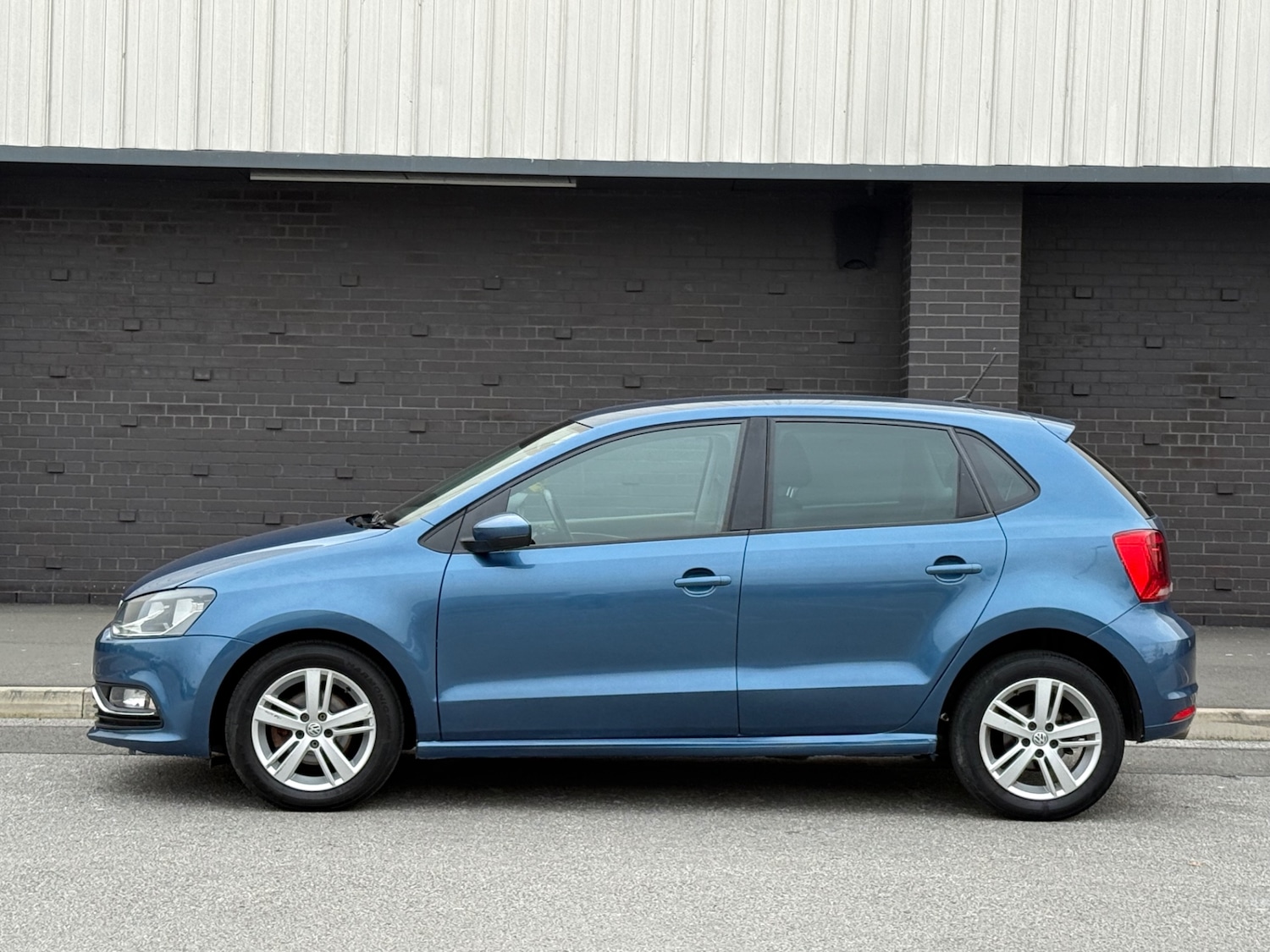 Used Volkswagen Polo 2017 for sale - 76335268: Photo 8