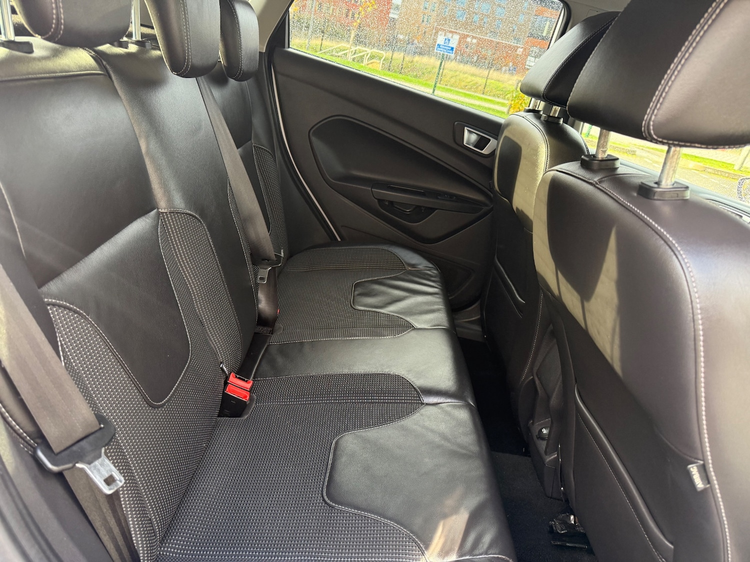 Used Ford Fiesta 2014 for sale - 76437199: Photo 13