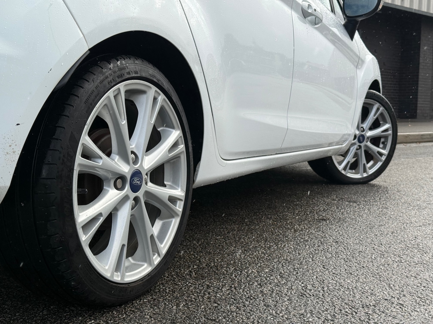 Used Ford Fiesta 2014 for sale - 76437199: Photo 24