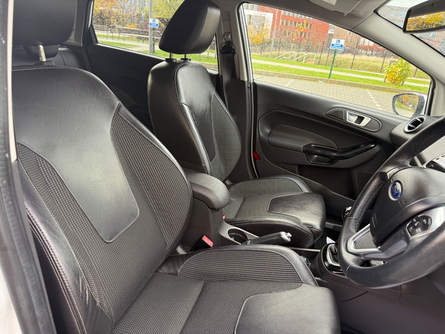 Used Ford Fiesta 2014 for sale - 76437199: Photo 31