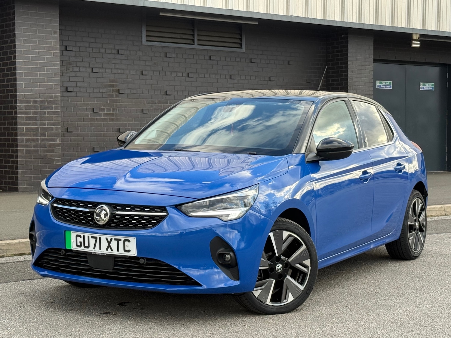 Used Vauxhall Corsa 2021 for sale - 76430558: Photo 2