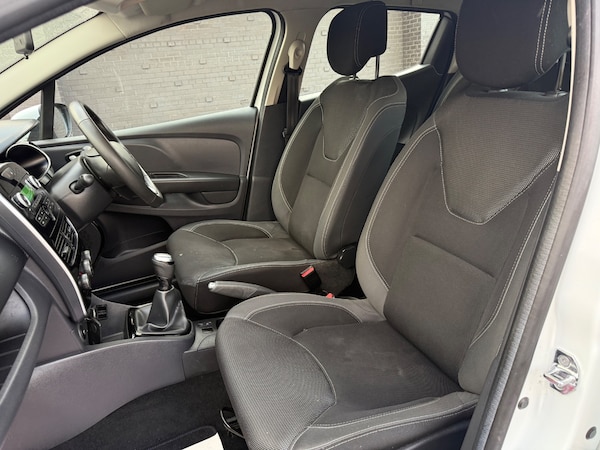 Used Renault Clio 2018 for sale - 76298093: Photo 14