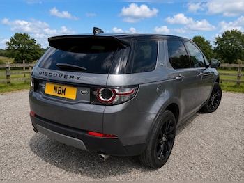Used Land Rover Discovery Sport 2018 for sale - 79539853: Photo