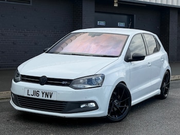 Used Volkswagen Polo 2016 for sale - 76520923: Photo