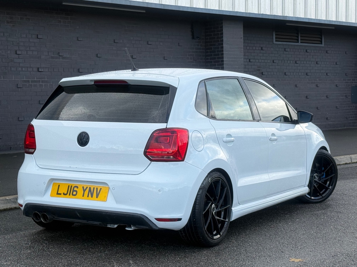 Used Volkswagen Polo 2016 for sale - 76520923: Photo 5