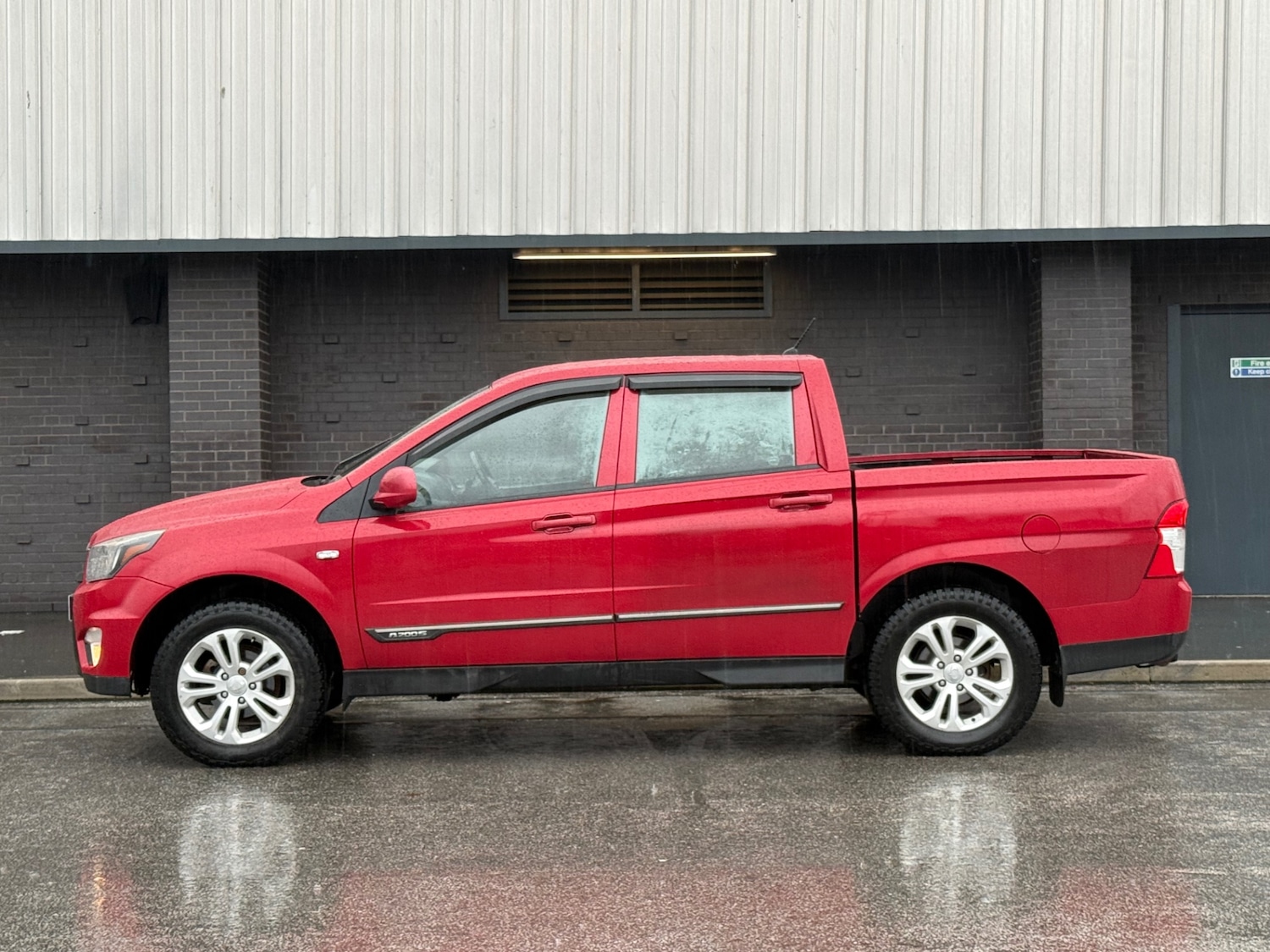 Used Ssangyong Korando Sports 2015 for sale - 77289401: Photo 8