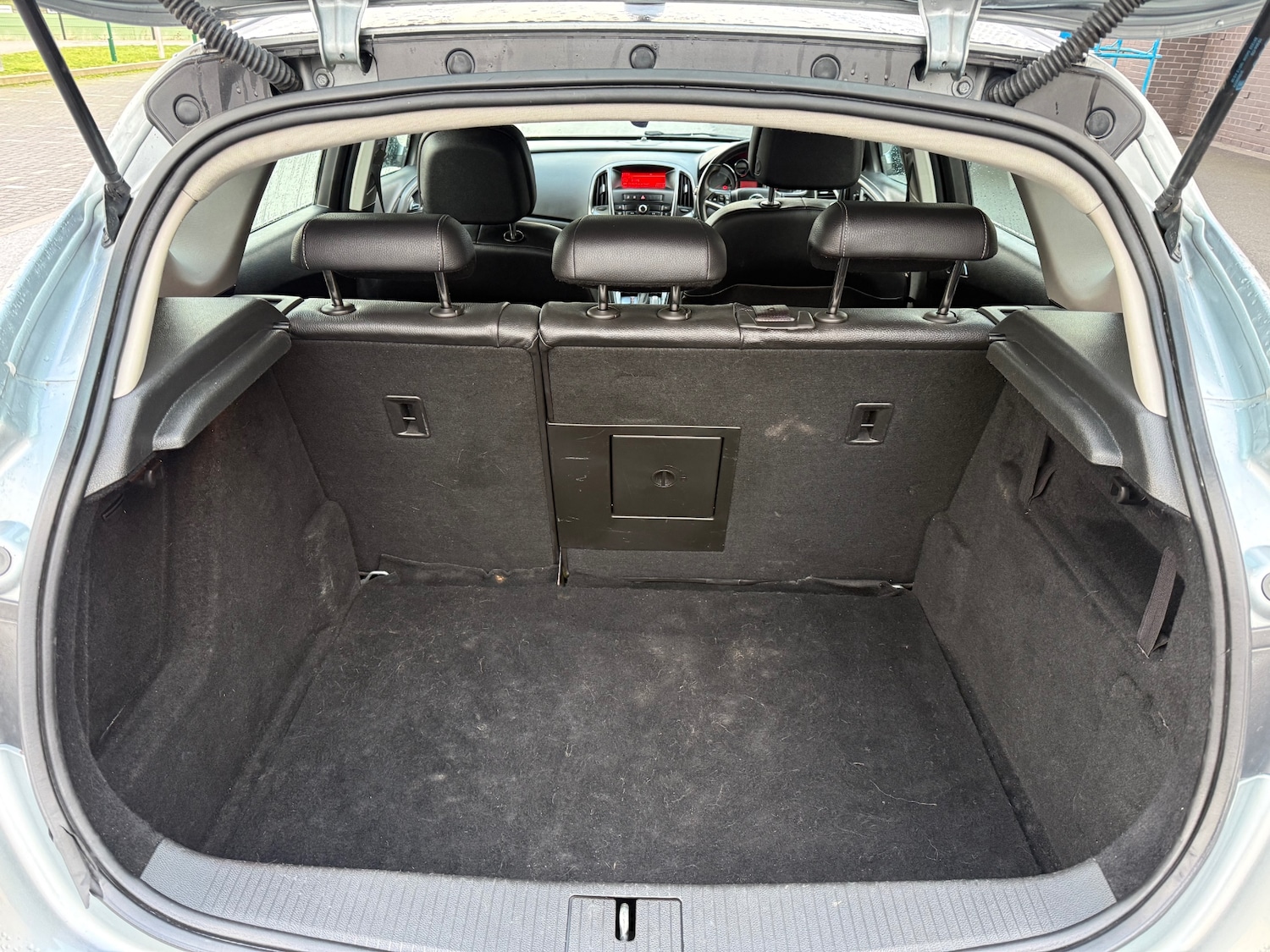 Used Vauxhall Astra 2013 for sale - 77236830: Photo 18