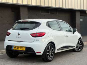 Used Renault Clio 2018 for sale - 74988060: Photo