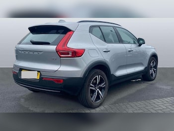 Used Volvo XC40 2023 for sale - 75621630: Photo
