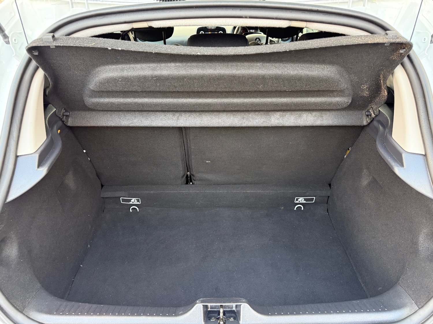 Used Renault Clio 2018 for sale - 77687743: Photo 19