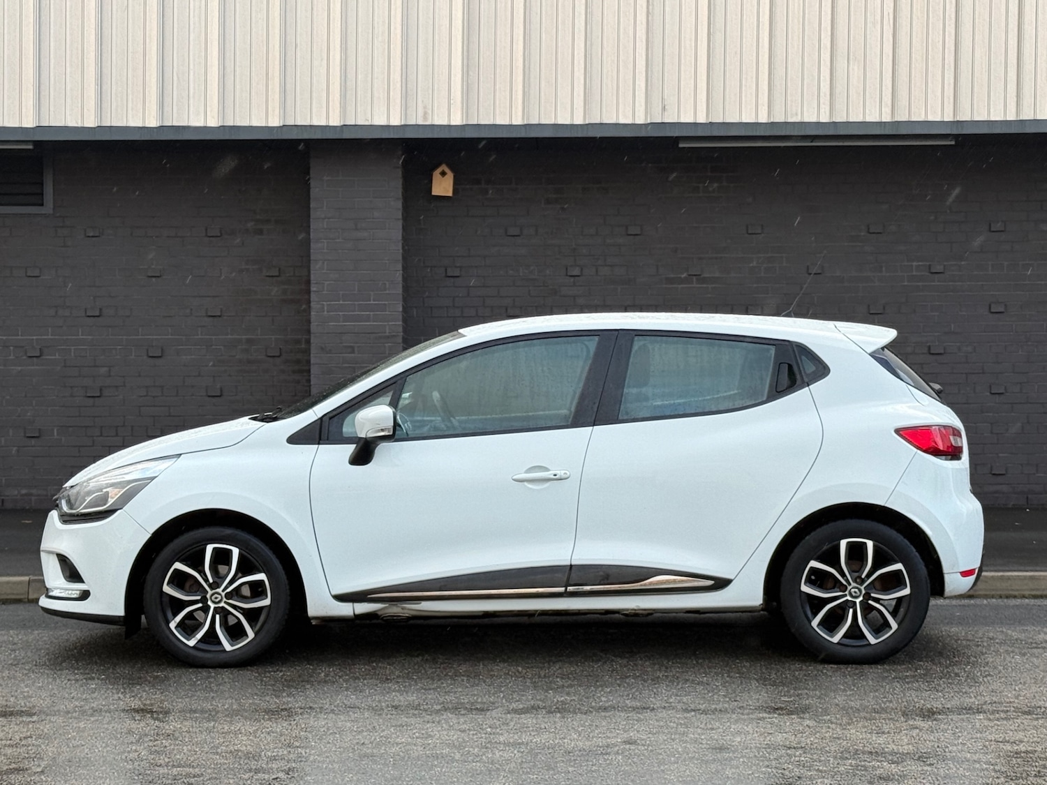 Used Renault Clio 2018 for sale - 77687743: Photo 7