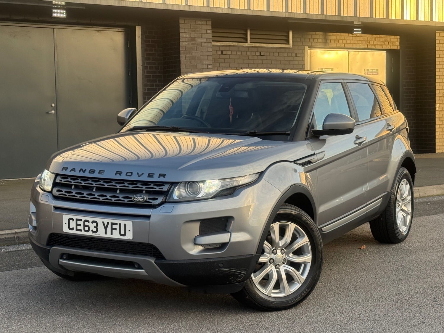 Used Land Rover Range Rover Evoque 2013 for sale - 78114983: Photo 2