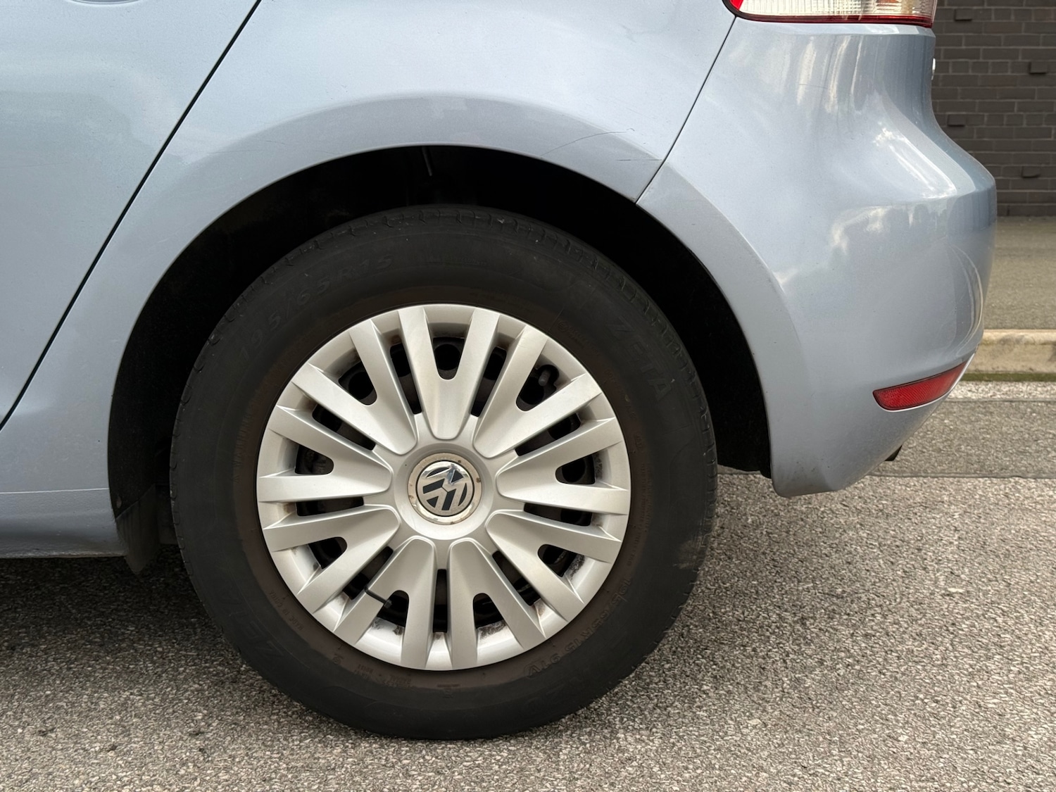 Used Volkswagen Golf 2010 for sale - 77717993: Photo 24