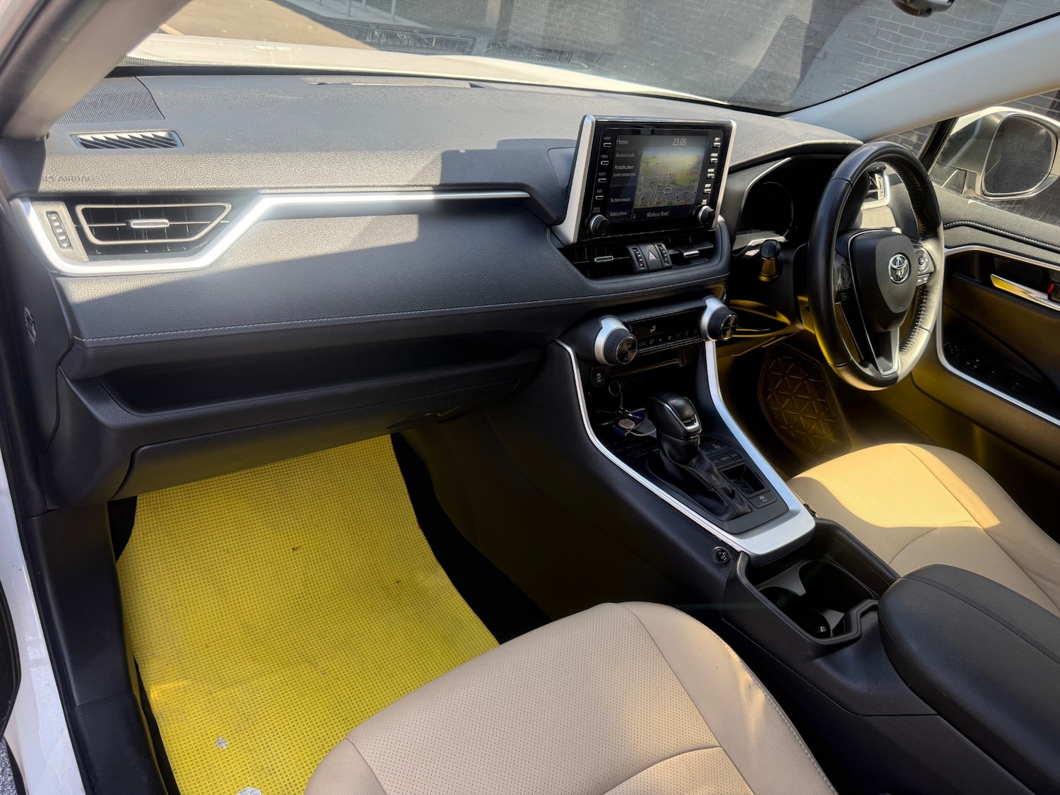 Used Toyota RAV4 2020 for sale - 76891645: Photo 14