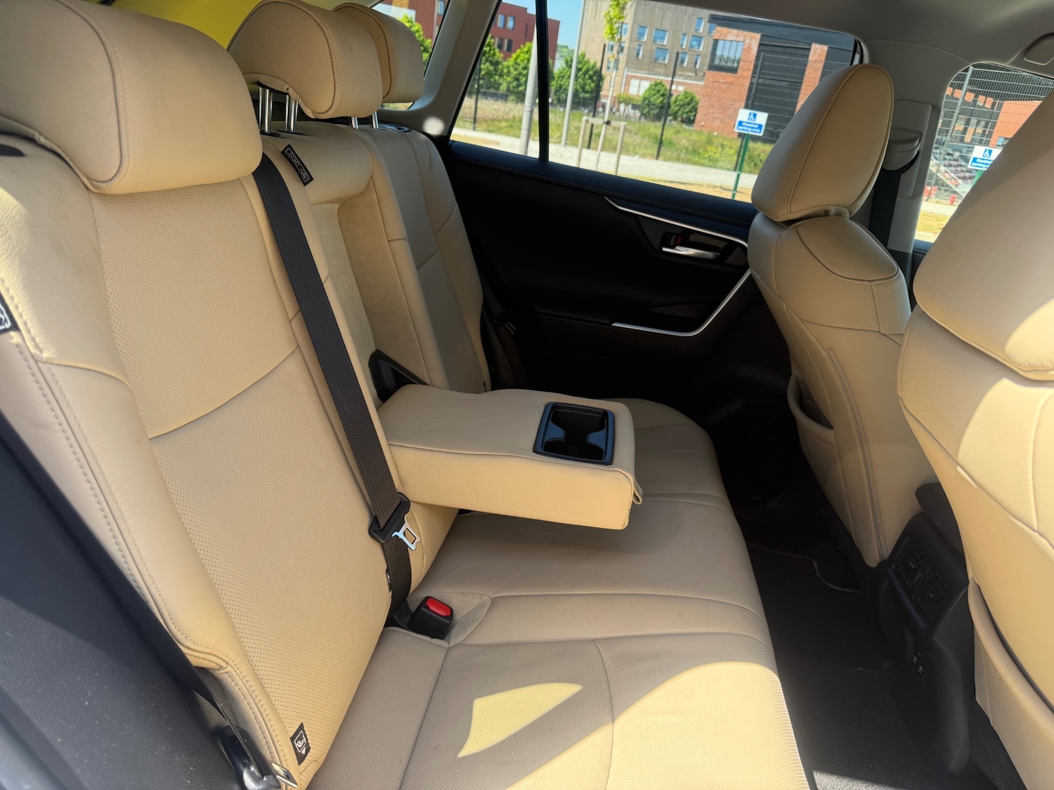 Used Toyota RAV4 2020 for sale - 76891645: Photo 16