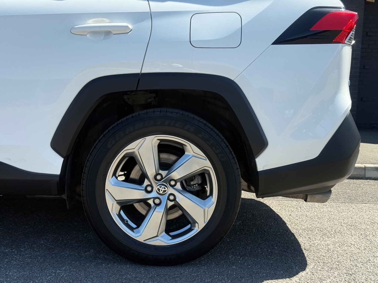 Used Toyota RAV4 2020 for sale - 76891645: Photo 23