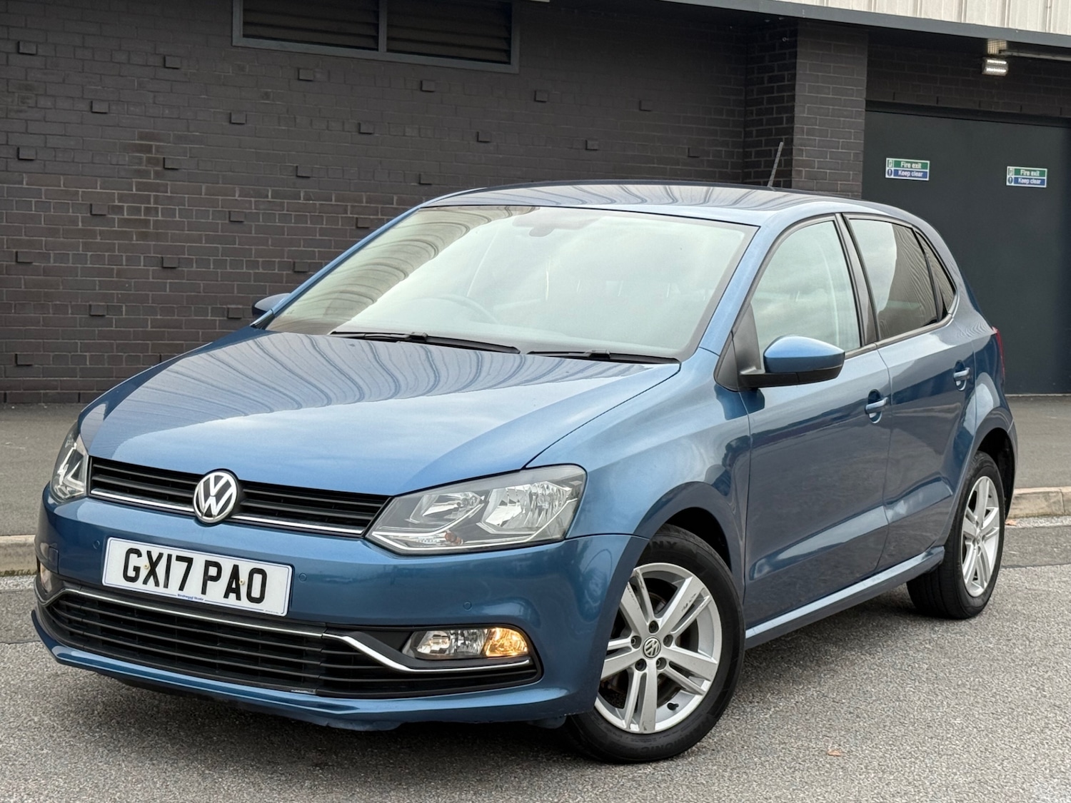 Used Volkswagen Polo 2017 for sale - 77536267: Photo 2