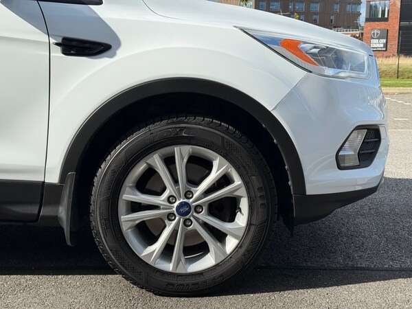 Used Ford Kuga 2017 for sale - 76134440: Photo 27