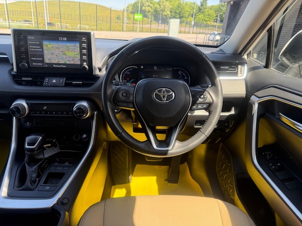 Used Toyota RAV4 2020 for sale - 76237379: Photo 13