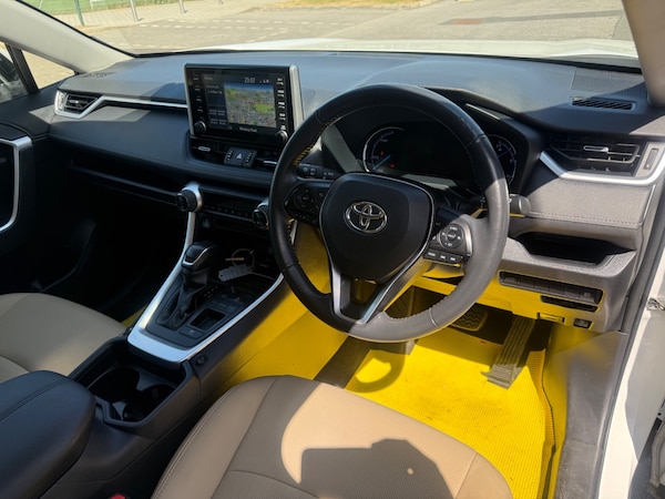 Used Toyota RAV4 2020 for sale - 76237379: Photo 15