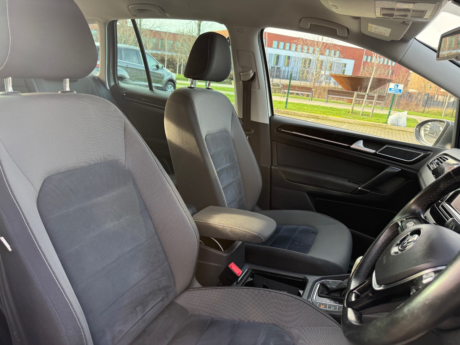 Used Volkswagen Golf SV 2015 for sale - 77851679: Photo 15