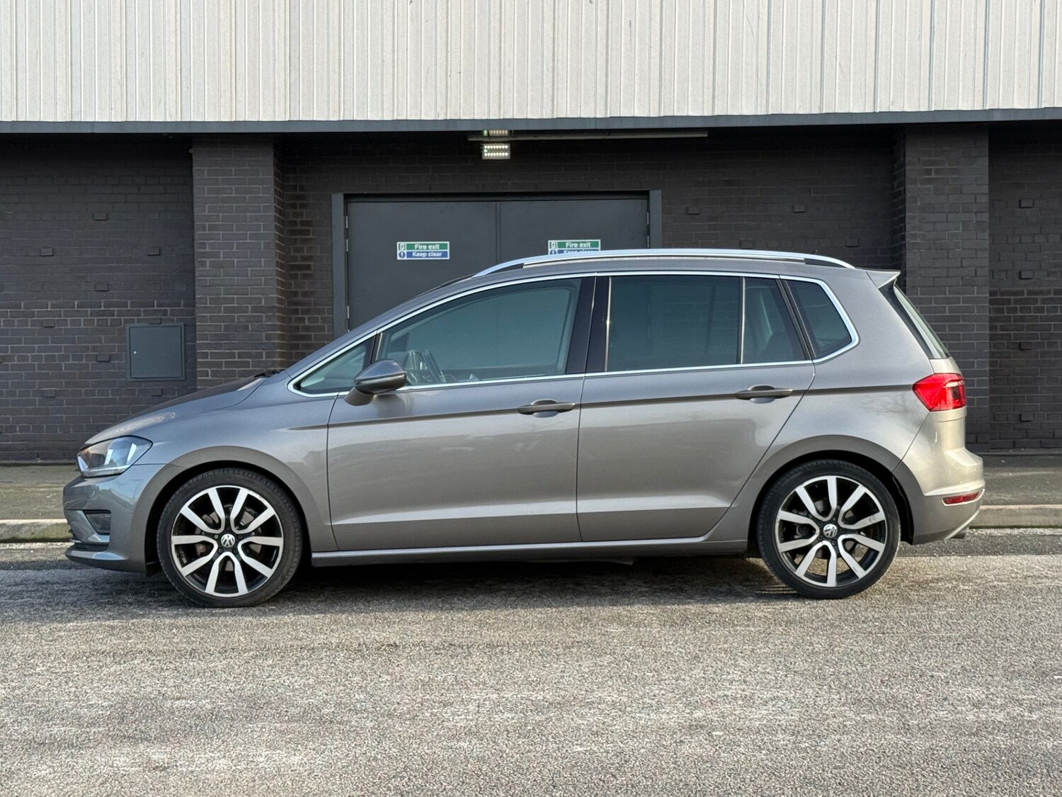 Used Volkswagen Golf SV 2015 for sale - 77851679: Photo 7