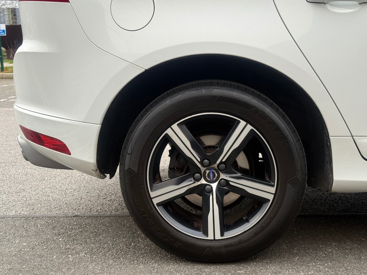 Used Volvo XC60 2017 for sale - 78038440: Photo 24