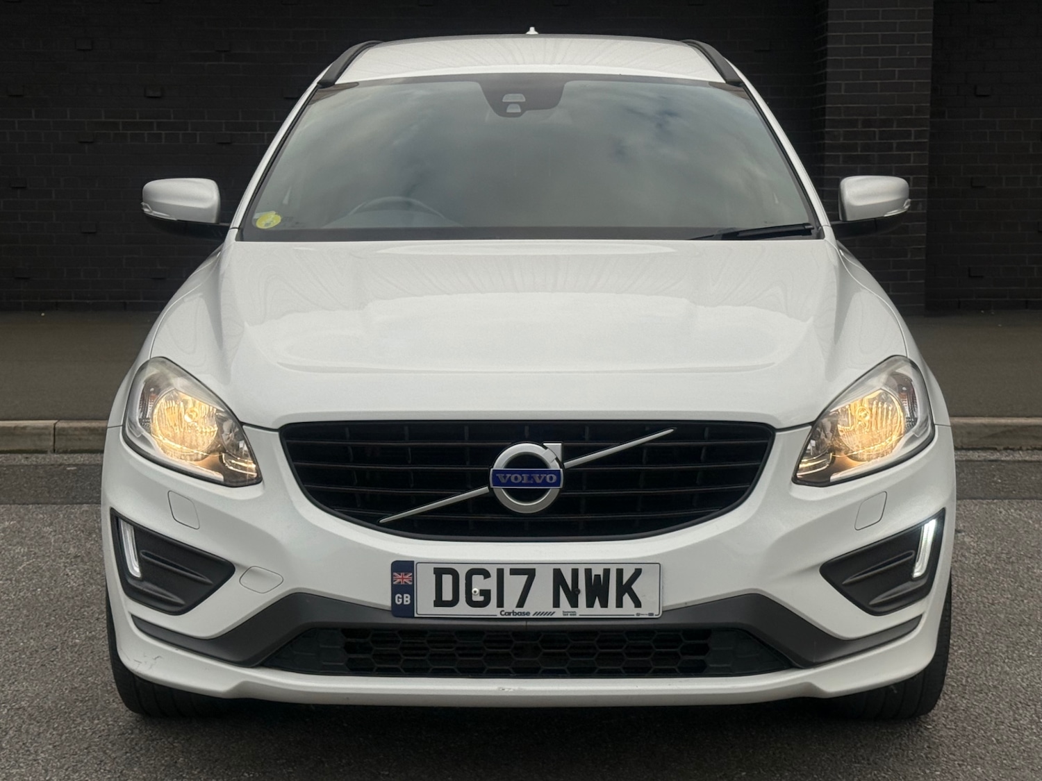 Used Volvo XC60 2017 for sale - 78038440: Photo 30
