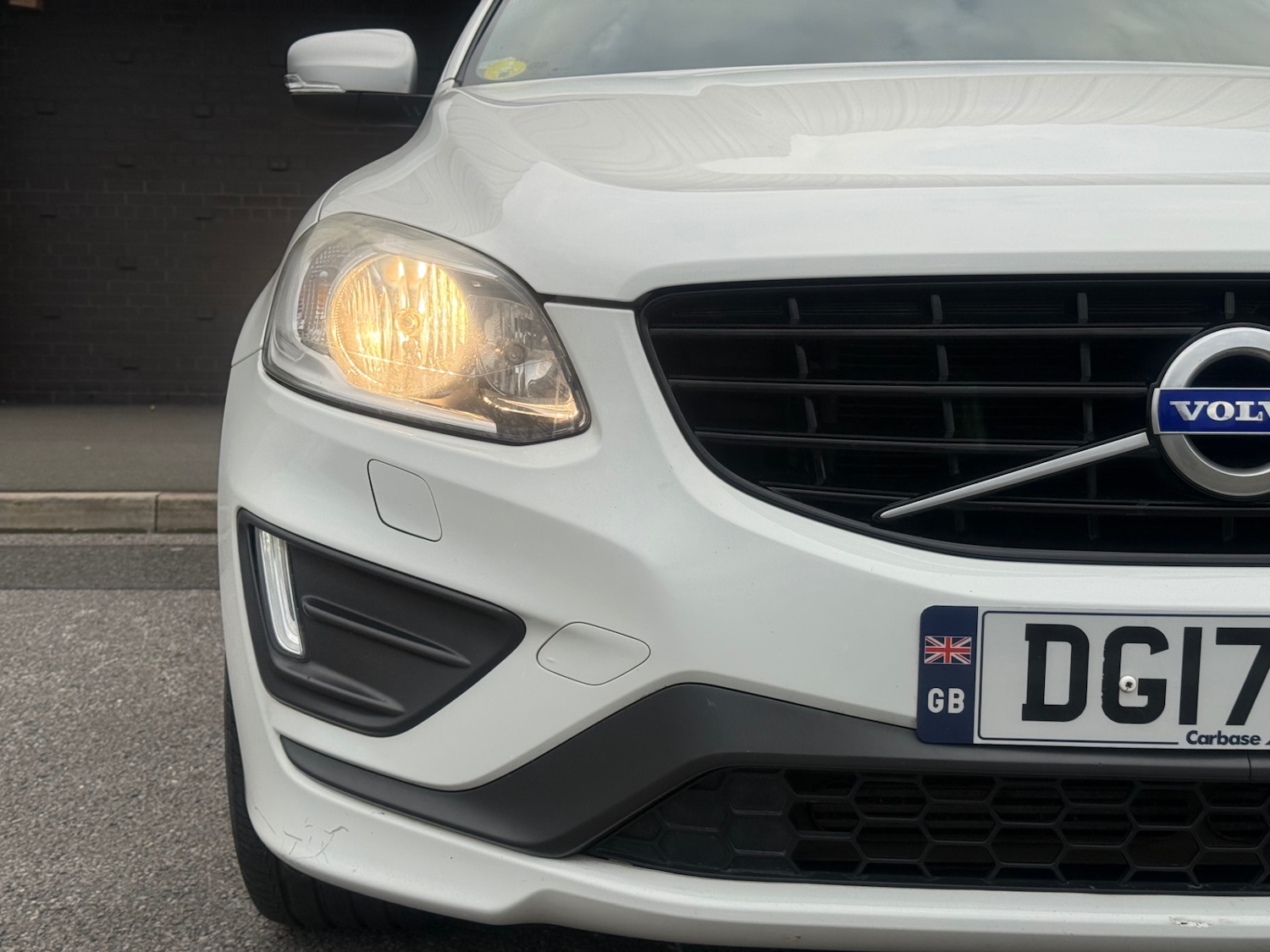 Used Volvo XC60 2017 for sale - 78038440: Photo 31