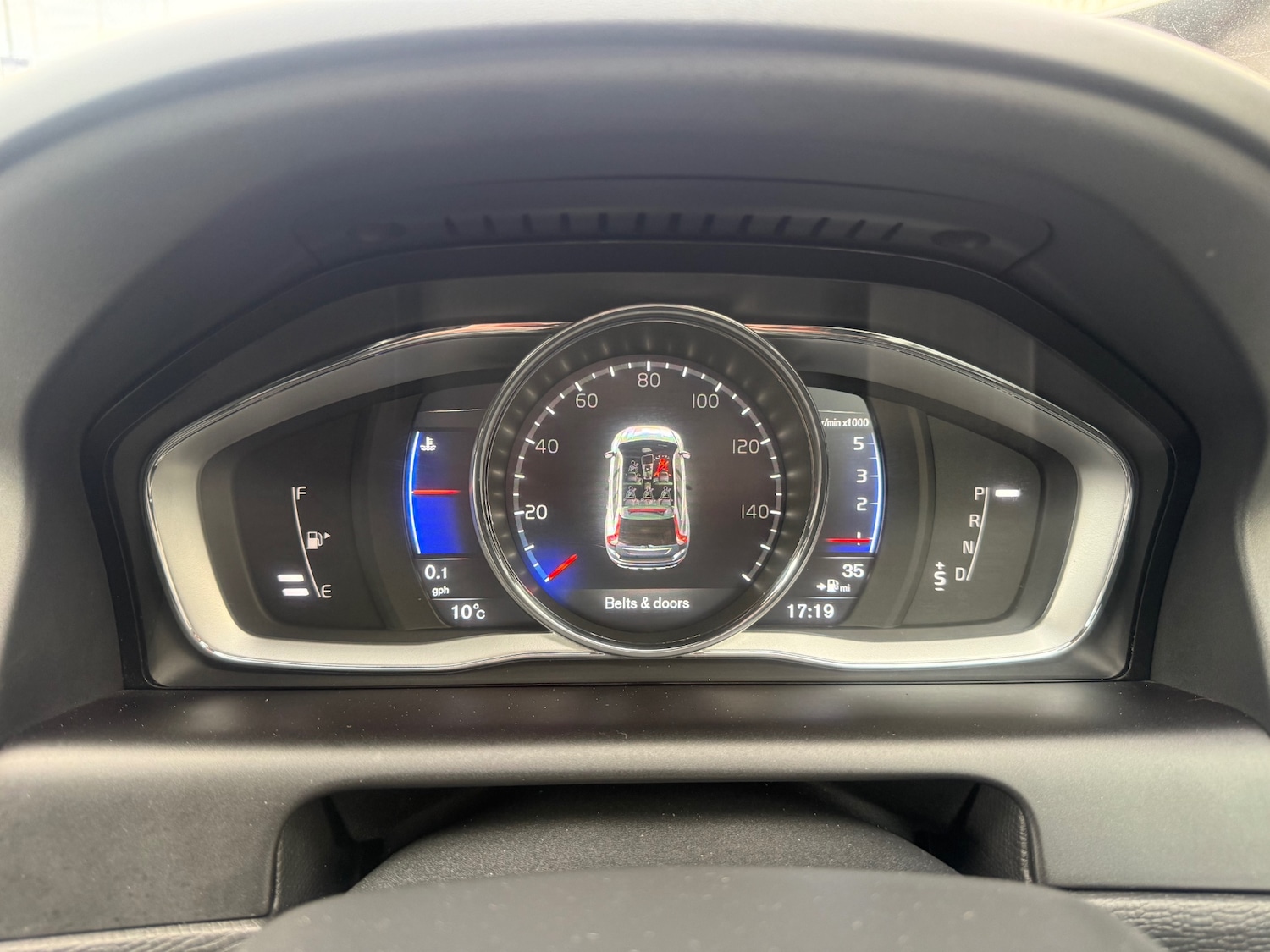 Used Volvo XC60 2017 for sale - 78038440: Photo 9